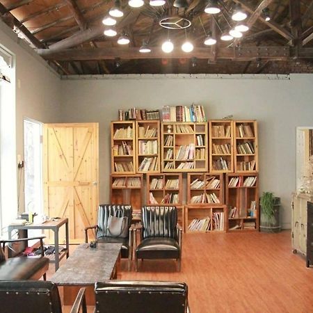 Tainan Macarthur Homestay Bagian luar foto