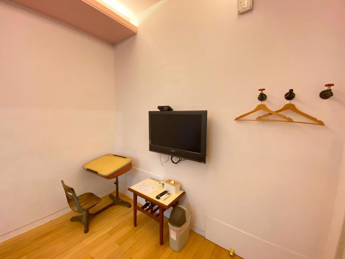 Tainan Macarthur Homestay Bagian luar foto