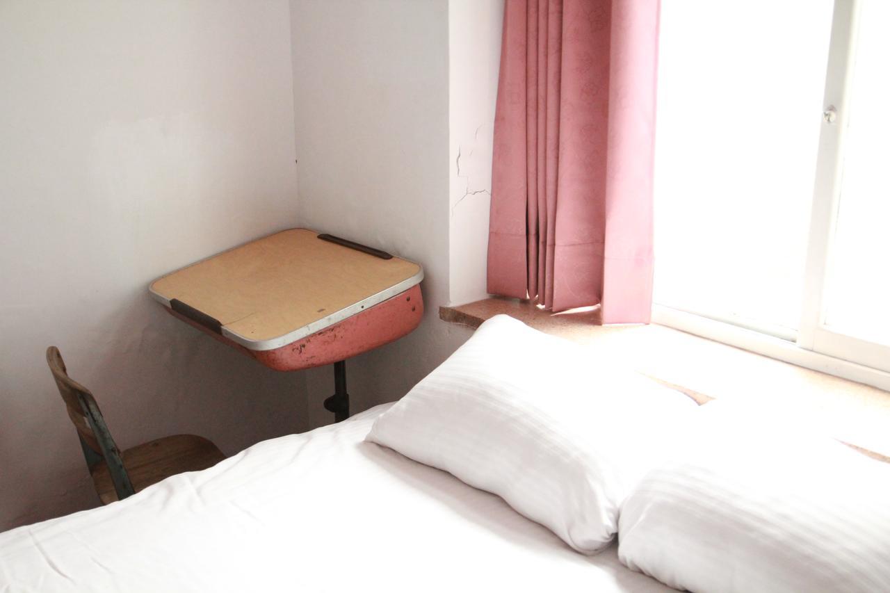 Tainan Macarthur Homestay Bagian luar foto