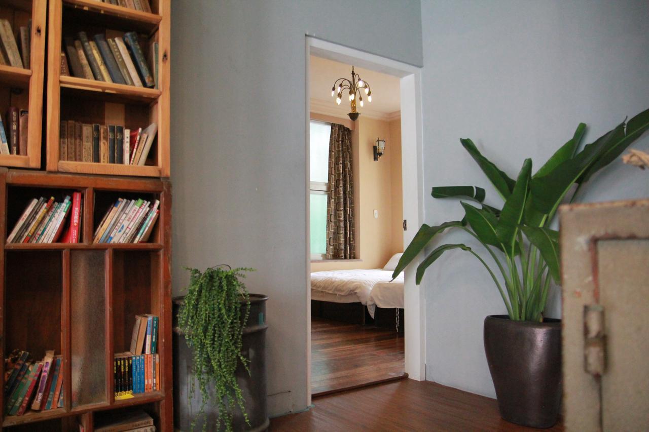 Tainan Macarthur Homestay Bagian luar foto