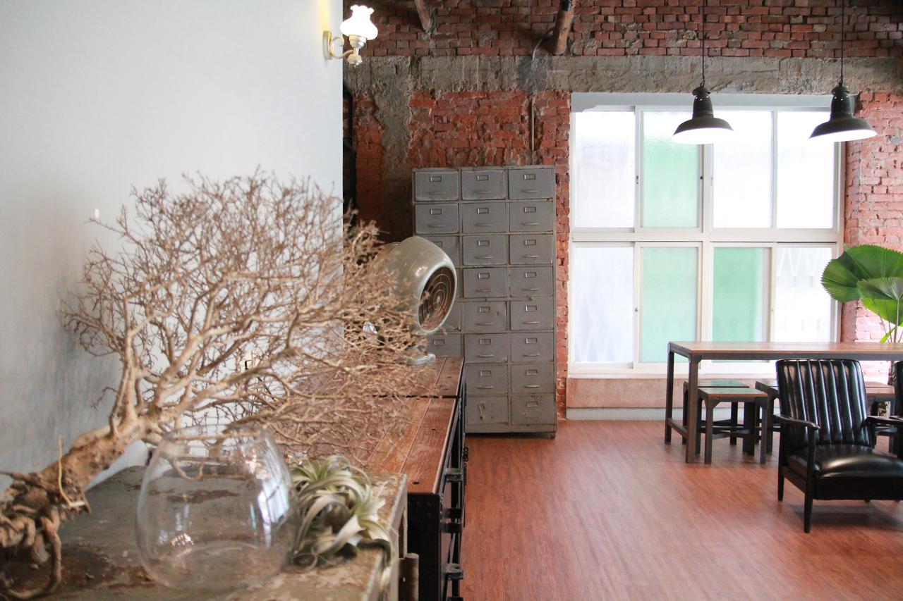 Tainan Macarthur Homestay Bagian luar foto